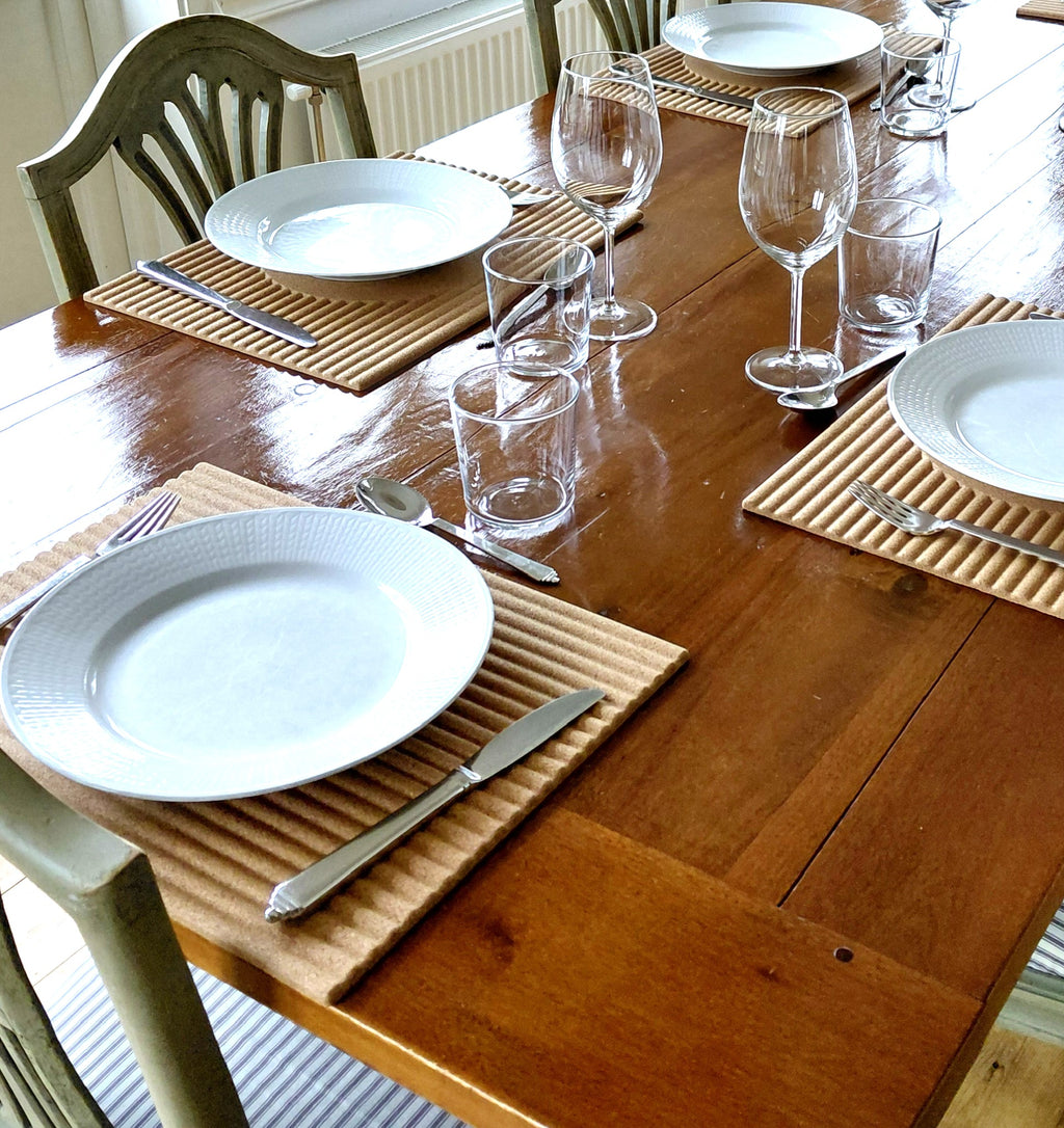 Bordstablett - kork med rundräfflad yta